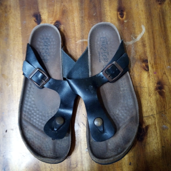 Sandals - Picture 2 of 2